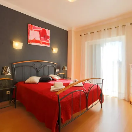 וילה Luxury Alegria Gale Beach, אלבופיירה
